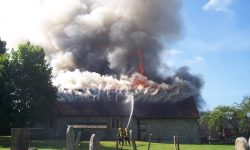 Aperture: 6 Camera: KODAK CX7525 ZOOM DIGITAL CAMERA Orientation: 1 028