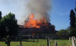 Aperture: 6 Camera: KODAK CX7525 ZOOM DIGITAL CAMERA Orientation: 1 042