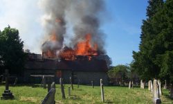 Aperture: 6 Camera: KODAK CX7525 ZOOM DIGITAL CAMERA Orientation: 1 044