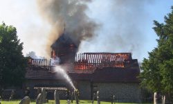 Aperture: 7 Camera: KODAK CX7525 ZOOM DIGITAL CAMERA Orientation: 1 059