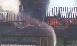 Aperture: 5 Camera: KODAK CX7525 ZOOM DIGITAL CAMERA Orientation: 1 063