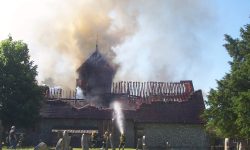 Aperture: 7 Camera: KODAK CX7525 ZOOM DIGITAL CAMERA Orientation: 1 065