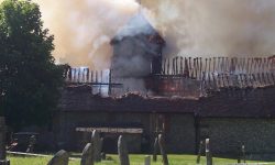 Aperture: 7 Camera: KODAK CX7525 ZOOM DIGITAL CAMERA Orientation: 1 069