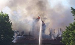 Aperture: 7 Camera: KODAK CX7525 ZOOM DIGITAL CAMERA Orientation: 1 081