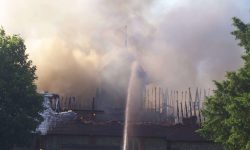 Aperture: 7 Camera: KODAK CX7525 ZOOM DIGITAL CAMERA Orientation: 1 082