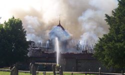 Aperture: 7 Camera: KODAK CX7525 ZOOM DIGITAL CAMERA Orientation: 1 089