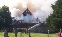 Aperture: 7 Camera: KODAK CX7525 ZOOM DIGITAL CAMERA Orientation: 1 090