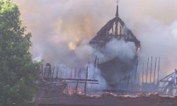 Aperture: 5 Camera: KODAK CX7525 ZOOM DIGITAL CAMERA Orientation: 1 104