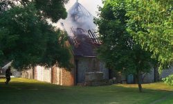 Aperture: 3 Camera: KODAK CX7525 ZOOM DIGITAL CAMERA Orientation: 1 113