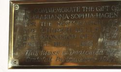 Aperture: 5 Camera: Canon EOS 450D Iso: 400 Orientation: 1 IMG 9922-2