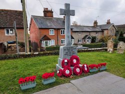Aperture: 2 Camera: Pixel 9 Pro Iso: 22 Orientation: 1 War-Memorial-after-Remembrance-Service